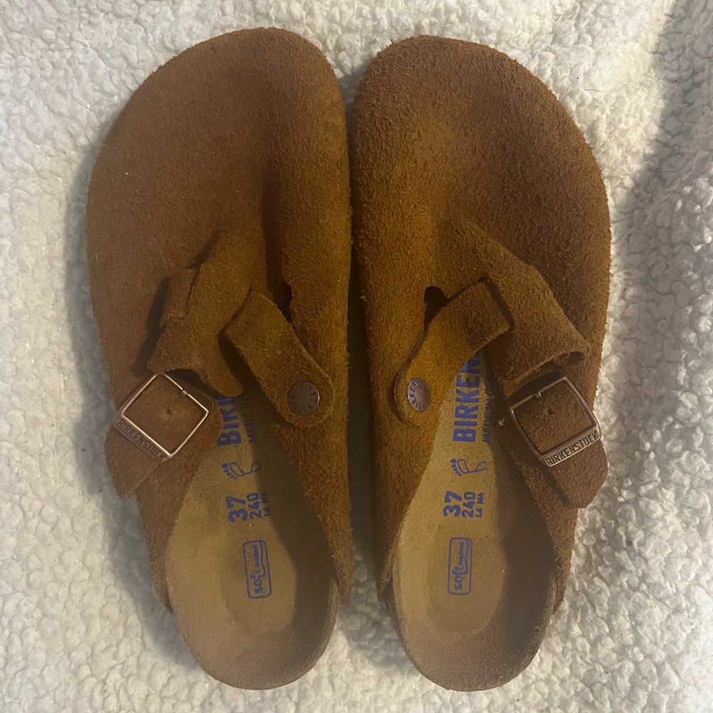 Birkenstocks boston clogs!